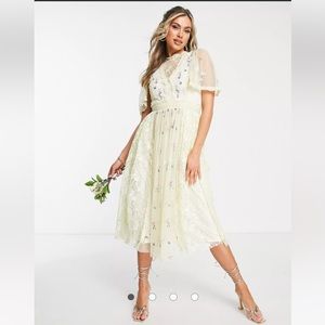 Frock and Frill Bridesmaid floral midi dress cream ASOS 6 embroidered lace